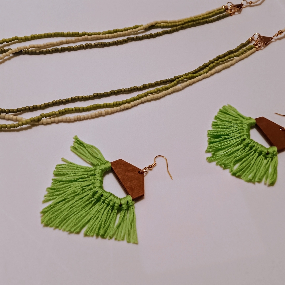 Beaded Necklace Set by Skye's Creations